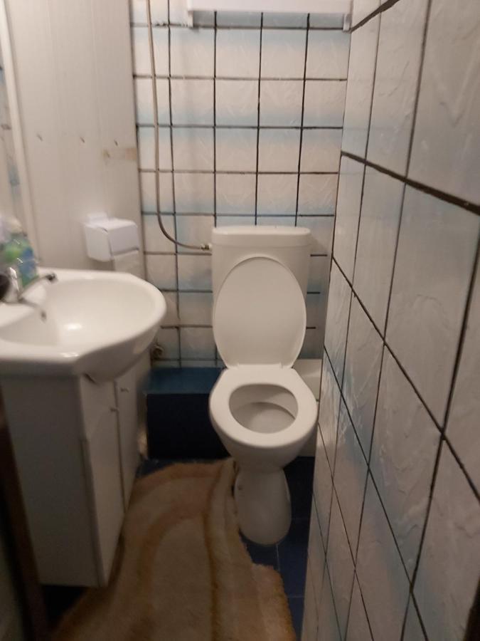 Hotel Turist Resita Bagian luar foto